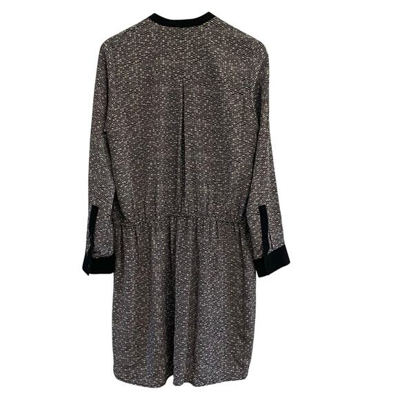 Vince 100% Silk V-Neck Dress Roll Tab Sleeves women’s Size Medium Career office - Picture 2 of 11